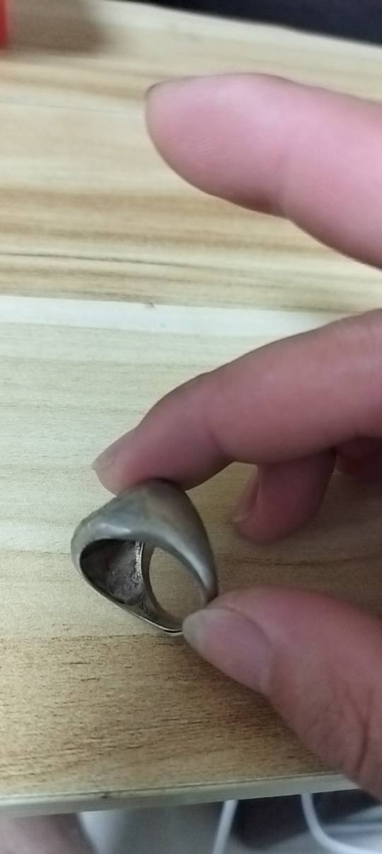 老银戒指，150元