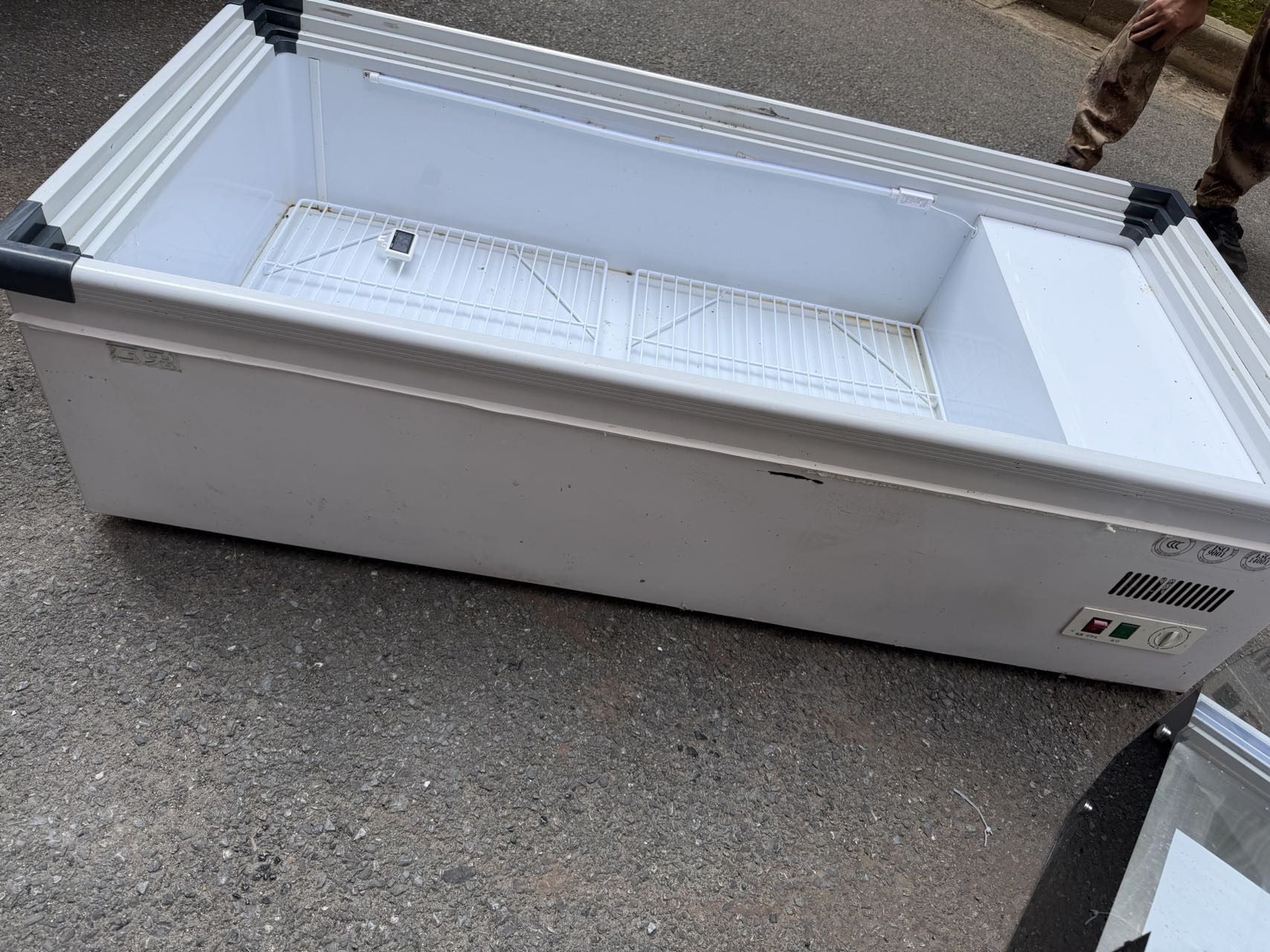 9成新冰箱 额定410w 1.5*70